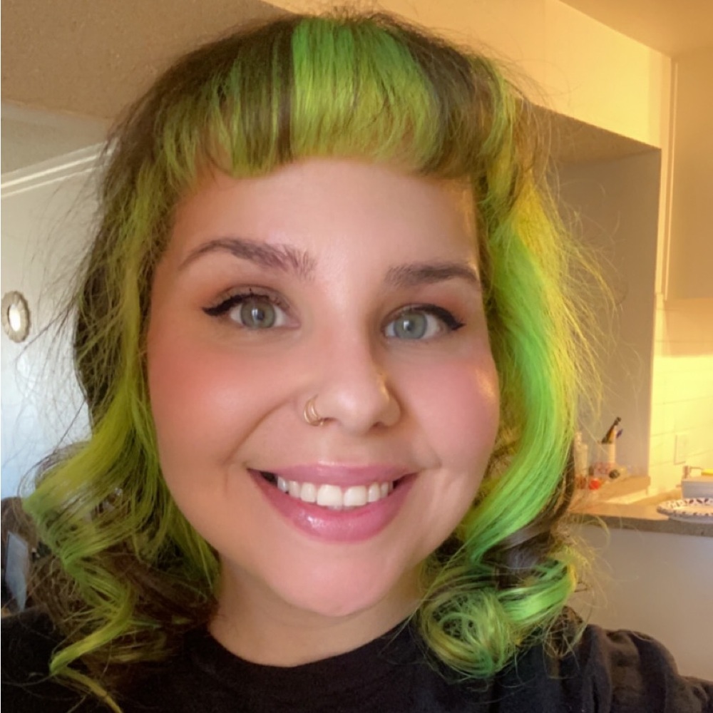 Meet your Posher, Tiffany